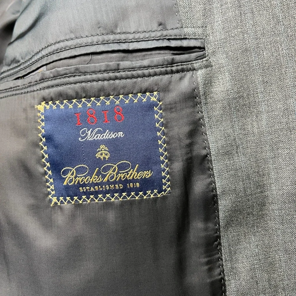 Brooks Brothers 1818 Madison Blazer Mens 42S Gray Saxxon Wool Pinstripe‎ USA